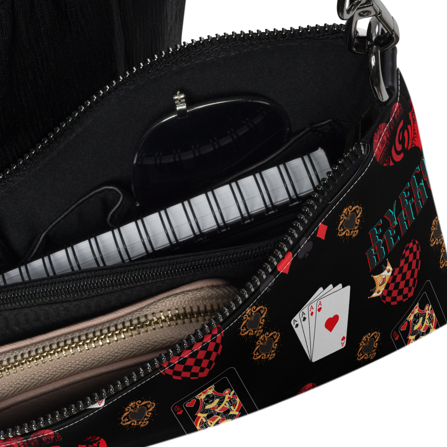 Queen of Hearts Crossbody/Clutch Bag